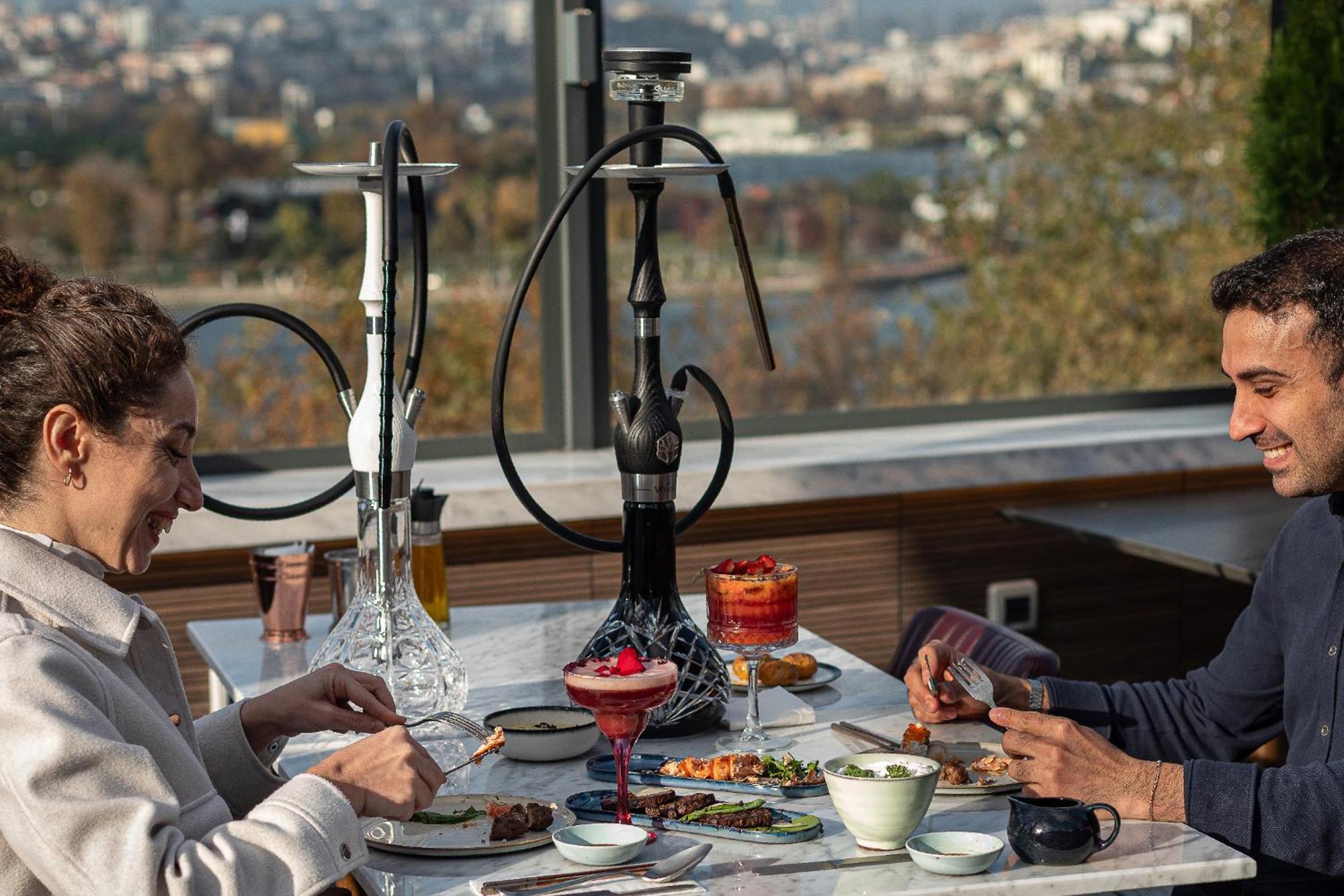 Stayso The House Hotel Istanbul Exteriör bild Hookah in a restaurant